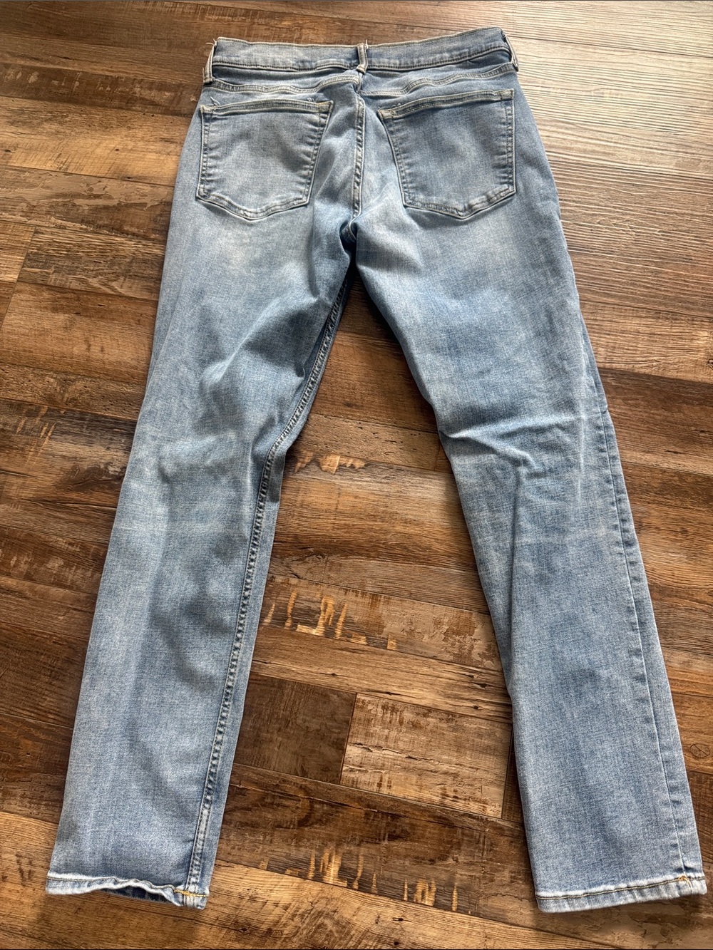 Old Navy Light Blue Slim Straight women skinny/A just F Jeans - Picture 2 of 7